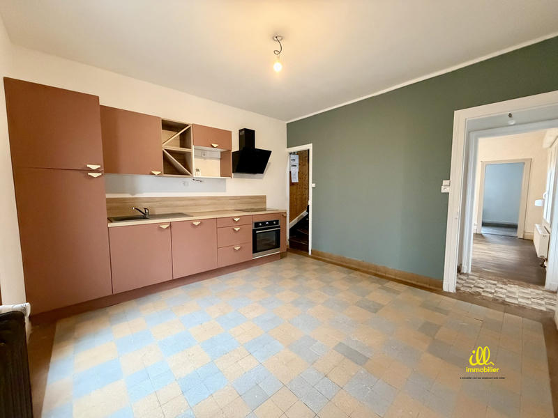 Maison - 82 m² - 5 pièces