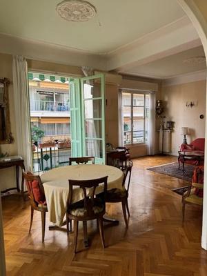 Appartement - 116 m² - 6 pièces