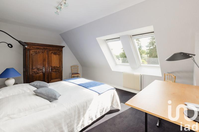 Maison - 210 m² - 8 pièces