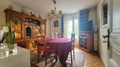 Appartement - 95 m² - 5 pièces
