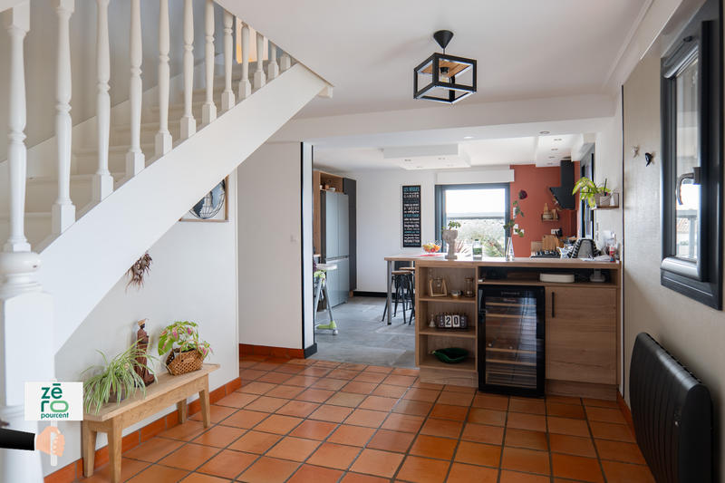 Maison - 211 m² - 8 pièces