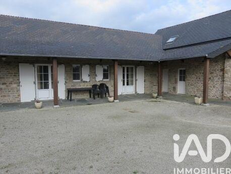 Maison - 465 m² - 17 pièces