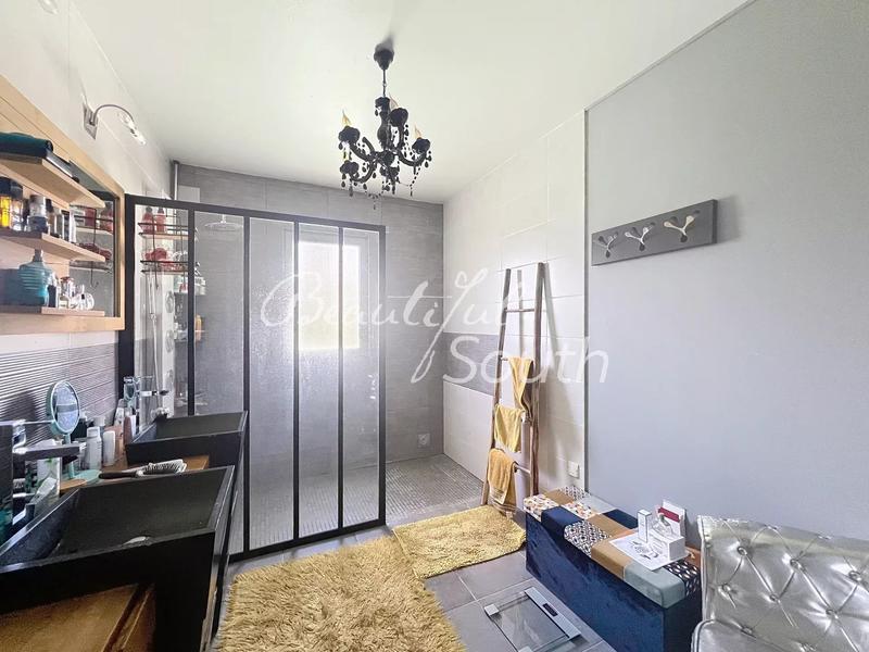 Maison - 140 m² - 4 pièces