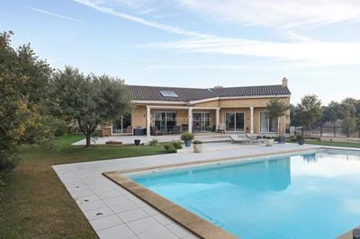 Maison - 167 m² - 6 pièces