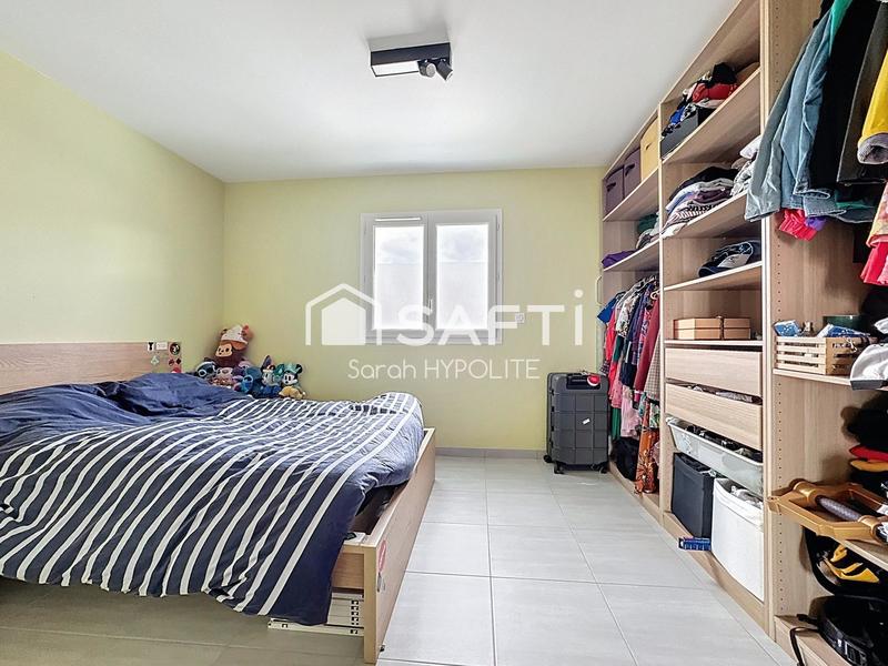 Maison - 92 m² - 5 pièces