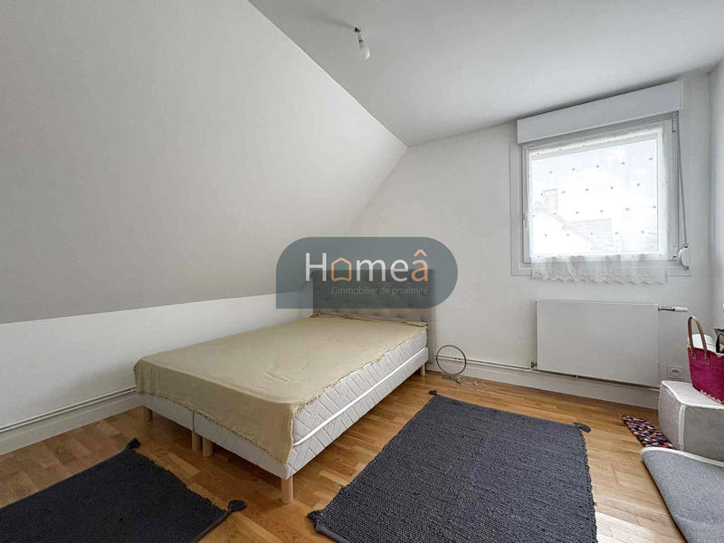 Maison - 104 m² - 4 pièces