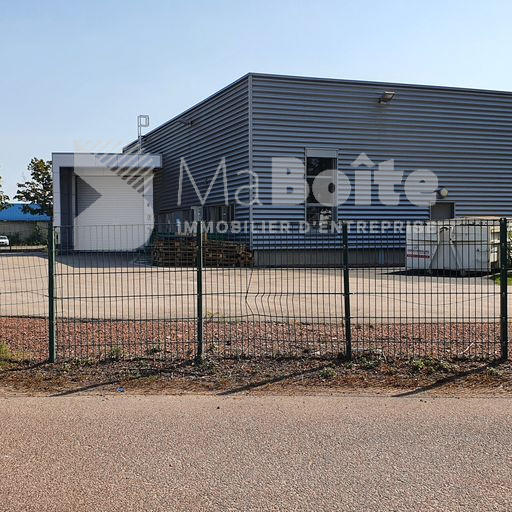 Local d'activités - 5 500 m²