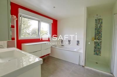 Maison - 191 m² - 7 pièces