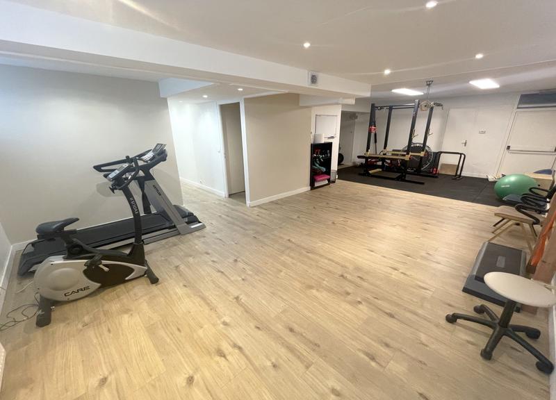 Local commercial - 205 m²