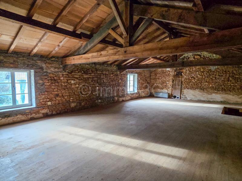 Maison en pierre - 100 m² - 5 pièces