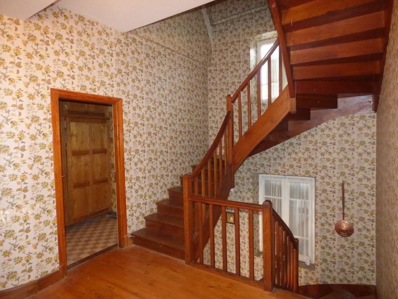 Corps de ferme - 240 m² - 7 pièces