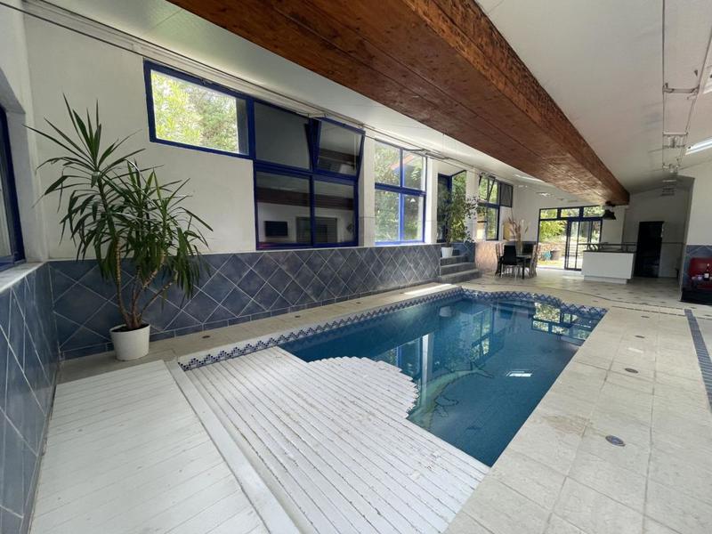 Pavillon - 177 m² - 7 pièces