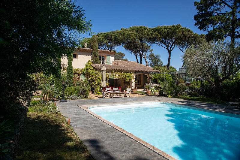 Villa - 180 m² - 7 pièces