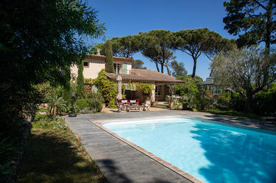 Villa - 180 m² - 7 pièces