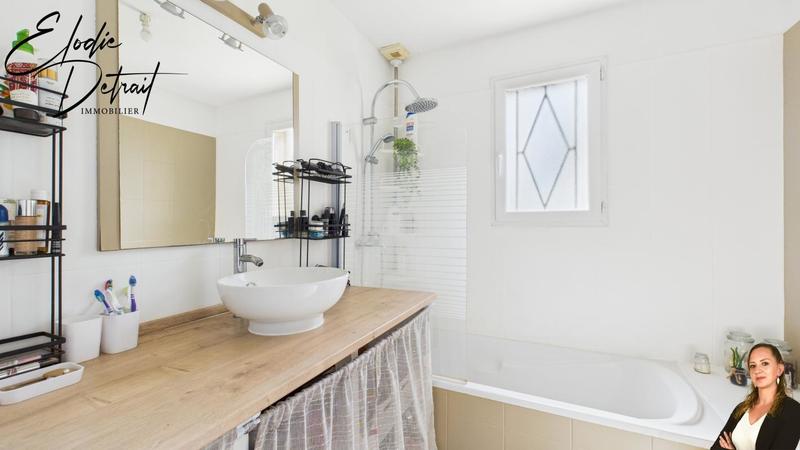 Pavillon - 131 m² - 7 pièces