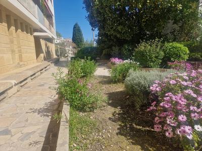 Appartement - 102 m² - 4 pièces