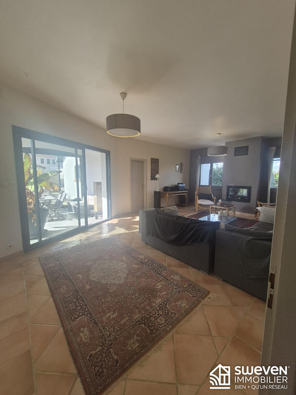 Maison - 191 m² - 7 pièces