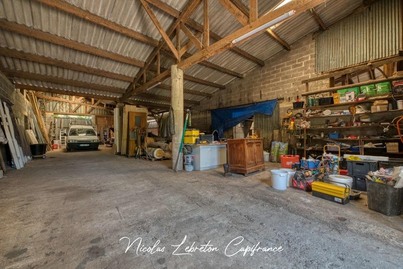 Maison - 187 m² - 8 pièces