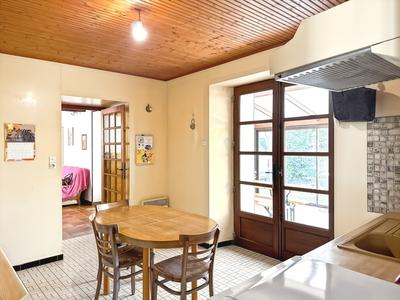 Maison de village - 152 m² - 9 pièces