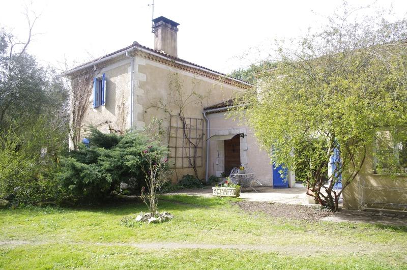 Maison - 245 m² - 8 pièces