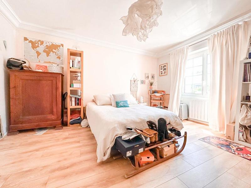 Maison - 95 m² - 5 pièces