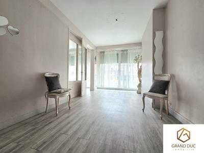 Appartement - 77 m² - 3 pièces