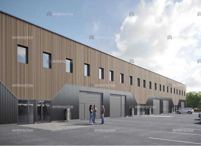 Local d'activité / Entrepôt - 3 246 m²