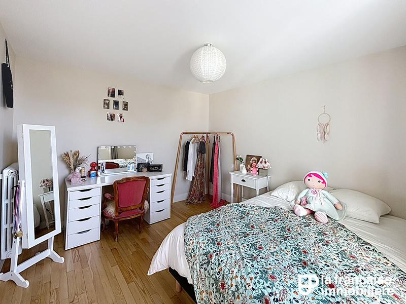 Maison - 180 m² - 6 pièces