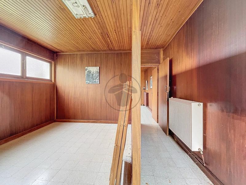 Maison - 212 m² - 8 pièces