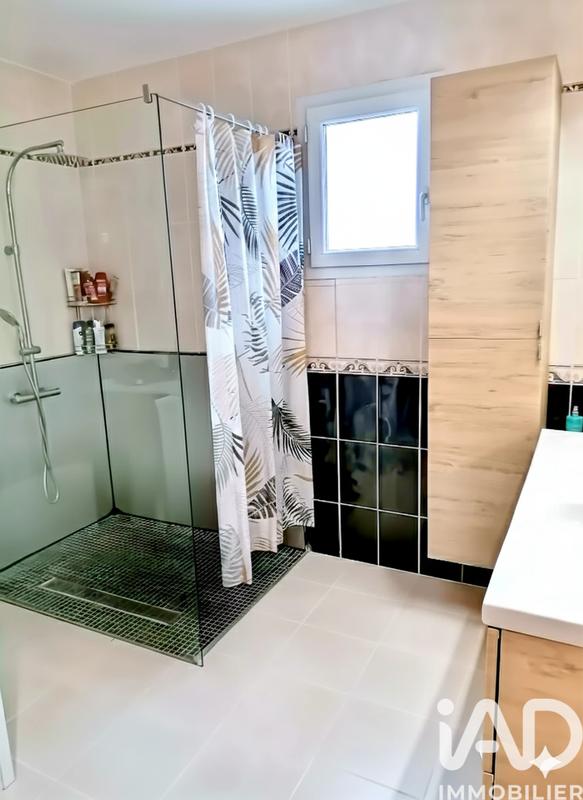 Maison - 94 m² - 4 pièces