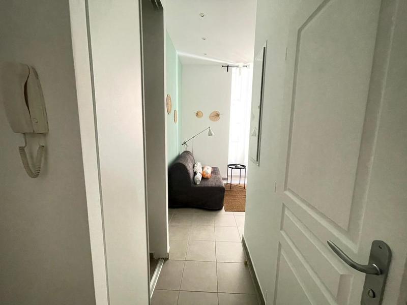 Studio - 14 m² - 1 pièce