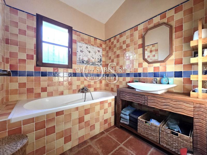 Villa - 250 m² - 7 pièces