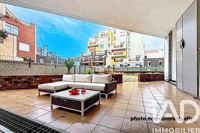 Appartement - 85 m² - 5 pièces