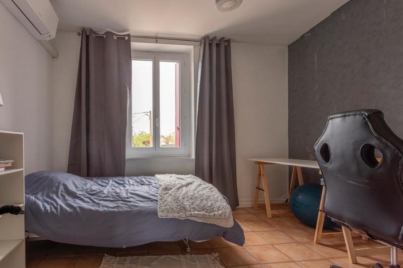 Maison - 142 m² - 8 pièces