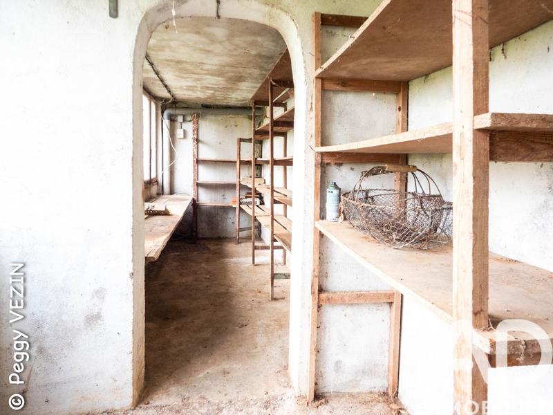 Maison - 235 m² - 10 pièces