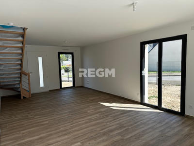 Maison - 104 m² - 6 pièces