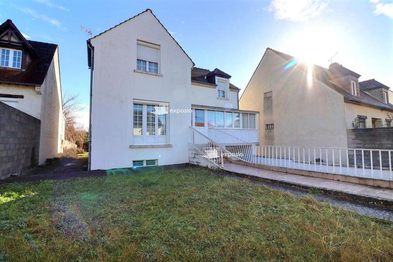 Maison - 171 m² - 8 pièces