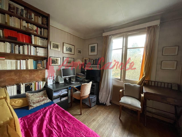 Maison - 218 m² - 7 pièces