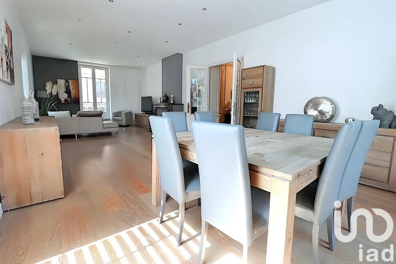 Appartement - 192 m² - 7 pièces