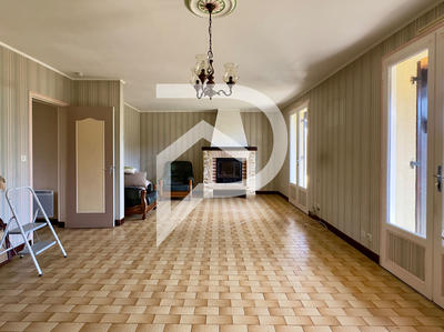 Maison - 97 m² - 5 pièces