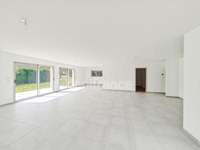 Maison - 146 m² - 6 pièces