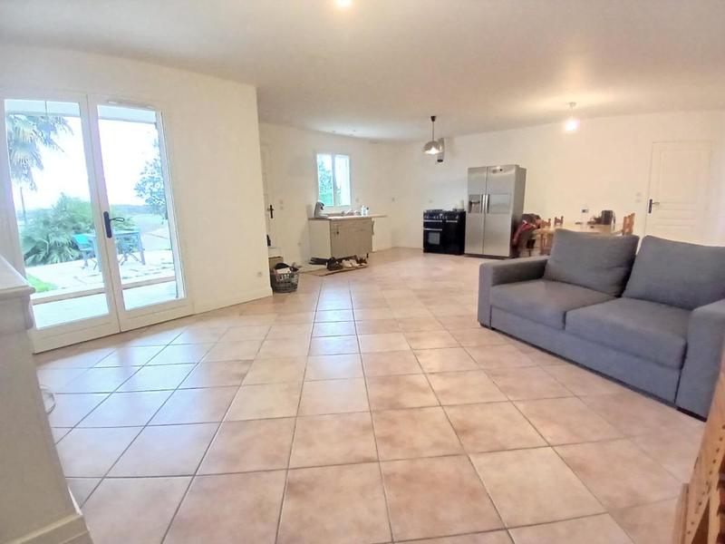 Maison - 87 m² - 5 pièces