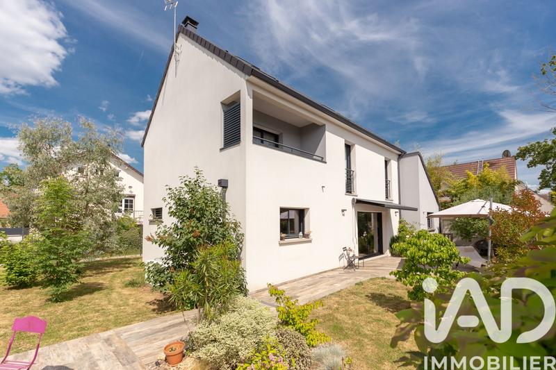 Maison - 166 m² - 6 pièces