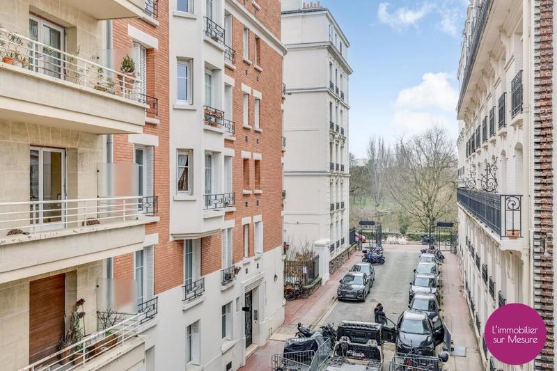 Appartement - 98 m² - 5 pièces