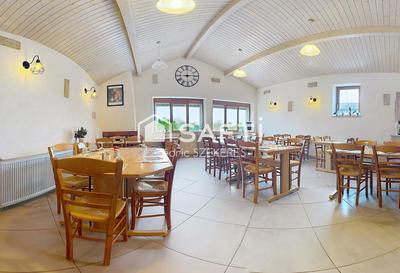 Local commercial - 240 m² - 9 pièces