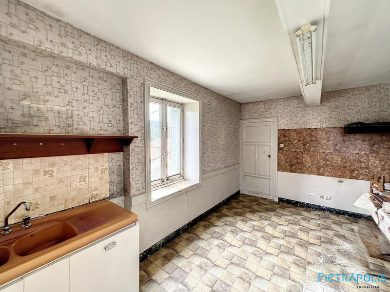 Maison ancienne - 123 m² - 6 pièces