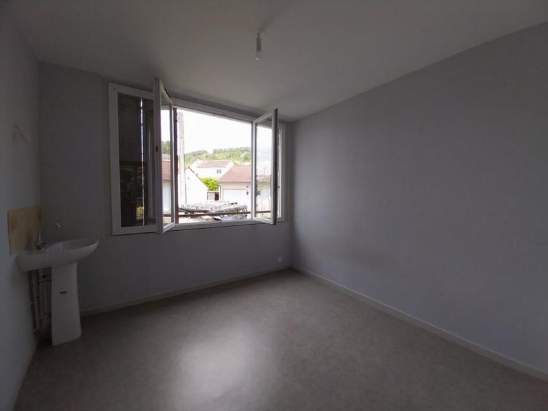 Appartement - 96 m² - 5 pièces