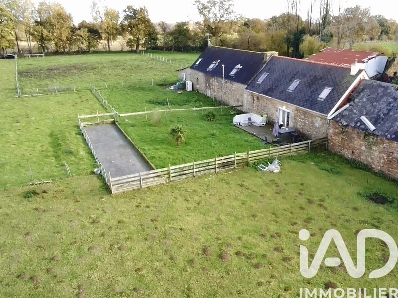 Maison - 234 m² - 8 pièces