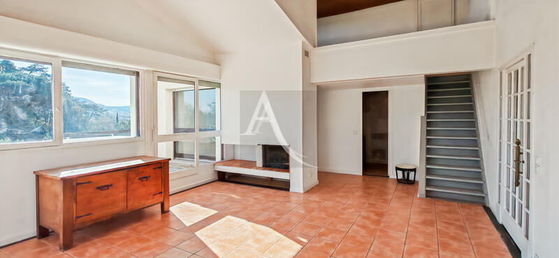 Appartement - 91 m² - 4 pièces