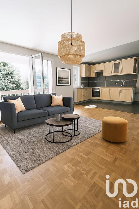 Appartement - 80 m² - 5 pièces